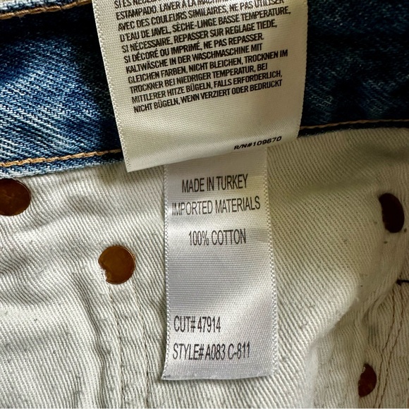 SOLD AGOLDE Dee Shorts size 26 - Picture 4 of 5